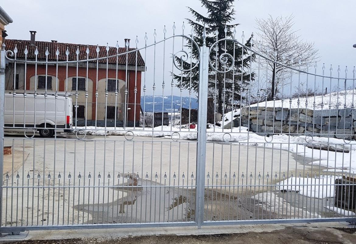 Cancello ad ante zincato 2