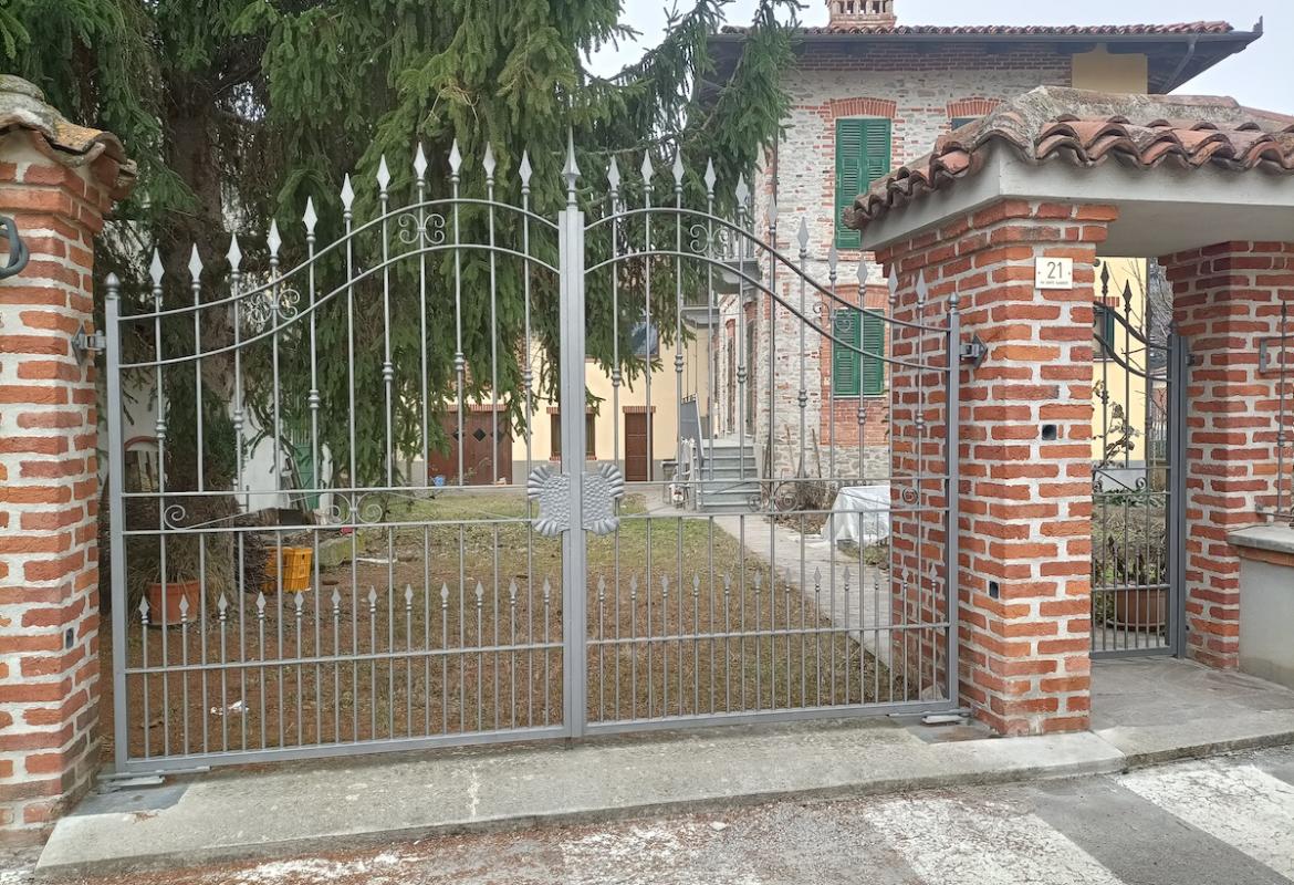 Cancello e portina pedonale antracite