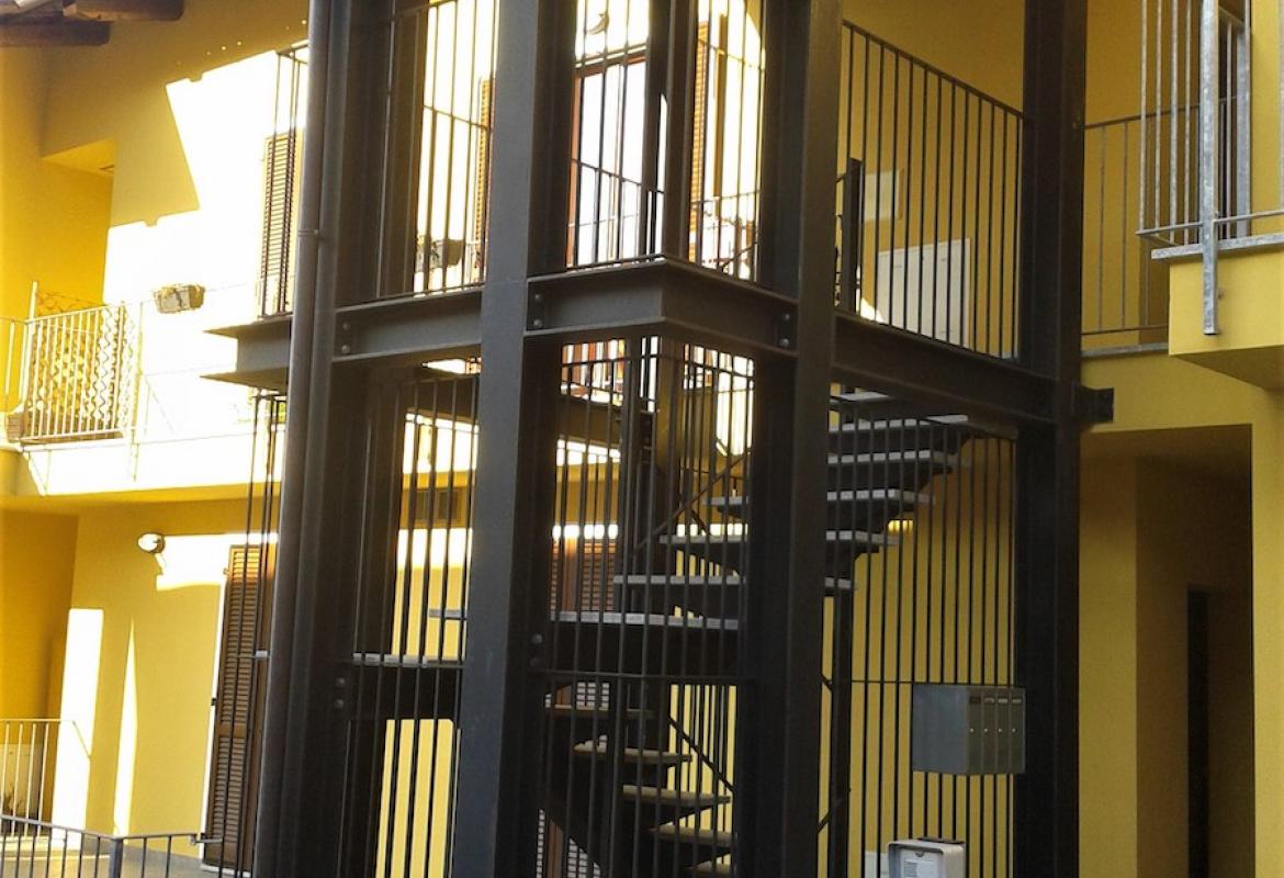 Struttura per scala coperta 2