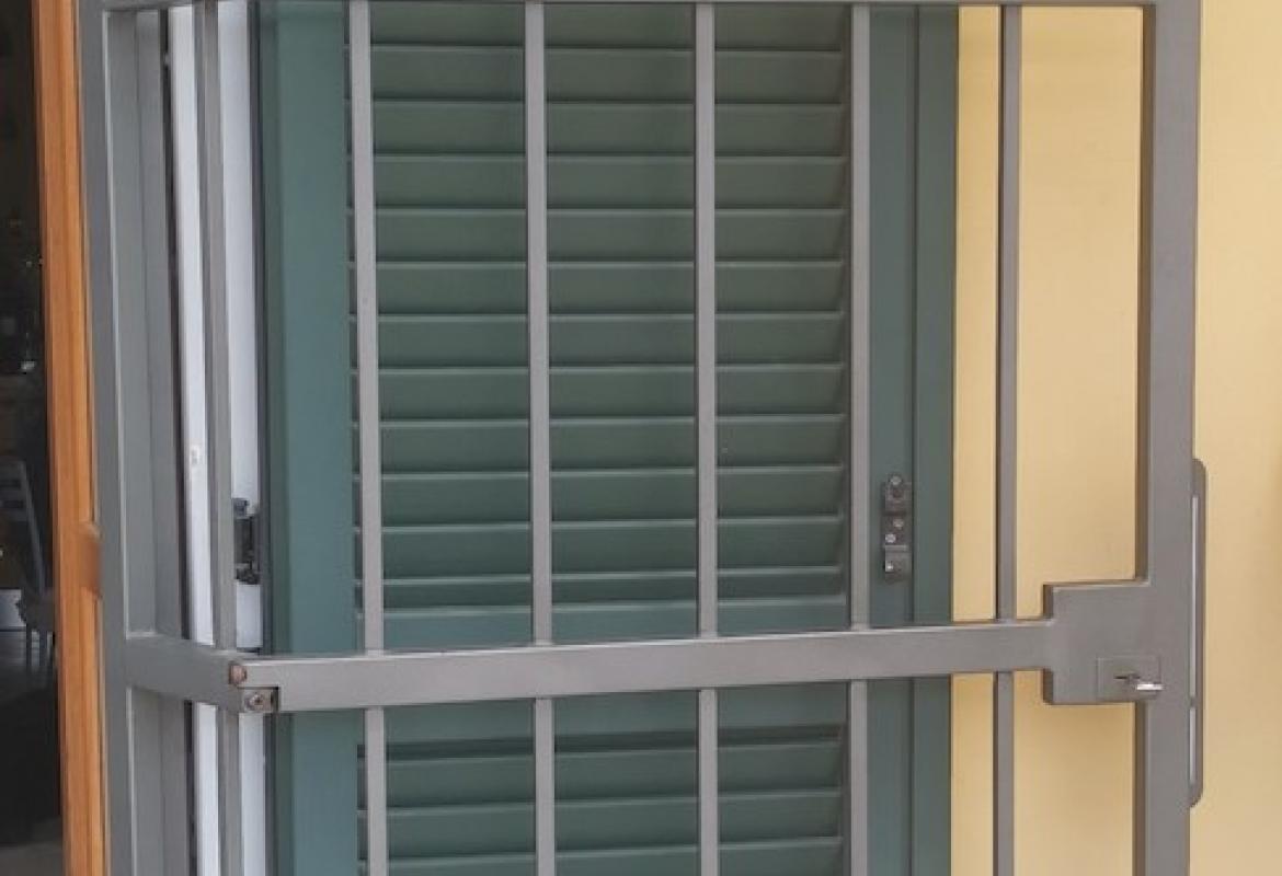 inferiata pieghevole aperta 5